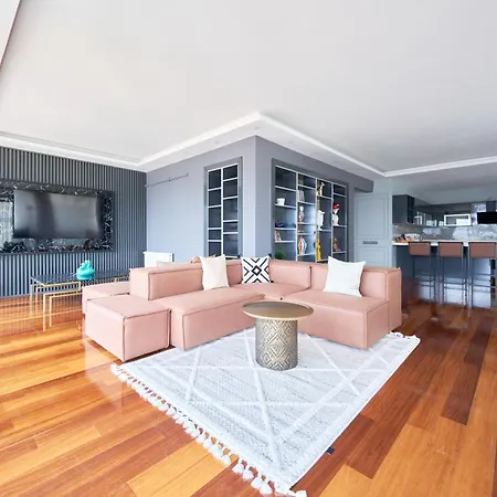 Modern Duplex Bosphorus View With Teracce Apartment Istanbul