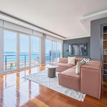 Modern Duplex Bosphorus View With Teracce *