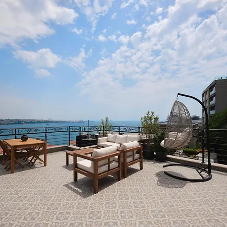 Modern Duplex Bosphorus View With Teracce Apartment Istanbul