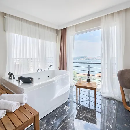 Modern Duplex Bosphorus View With Teracce * Istanbul