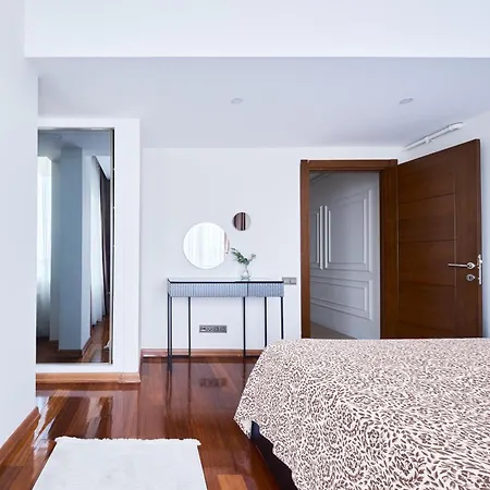 Modern Duplex Bosphorus View With Teracce Apartment *