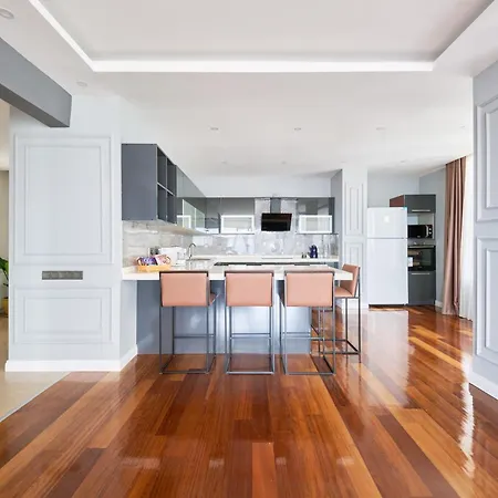 Modern Duplex Bosphorus View With Teracce Apartment Istanbul